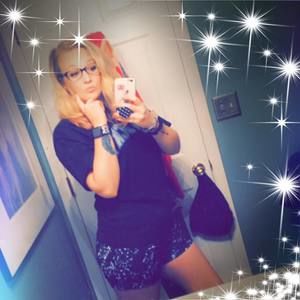 Meet your Posher, Whitney